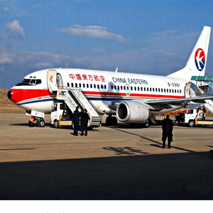 伊春航空空运航空快运业稳步发展的原因是什么？